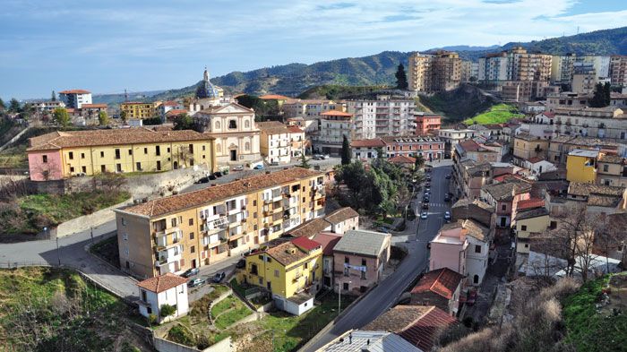 Το χωριό Corigliano όπως φαίνεται από ψηλά. Θέα που σου κόβει την ανάσα.